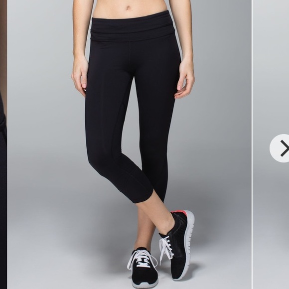 lululemon athletica Pants - Lululemon Inspire Crop II